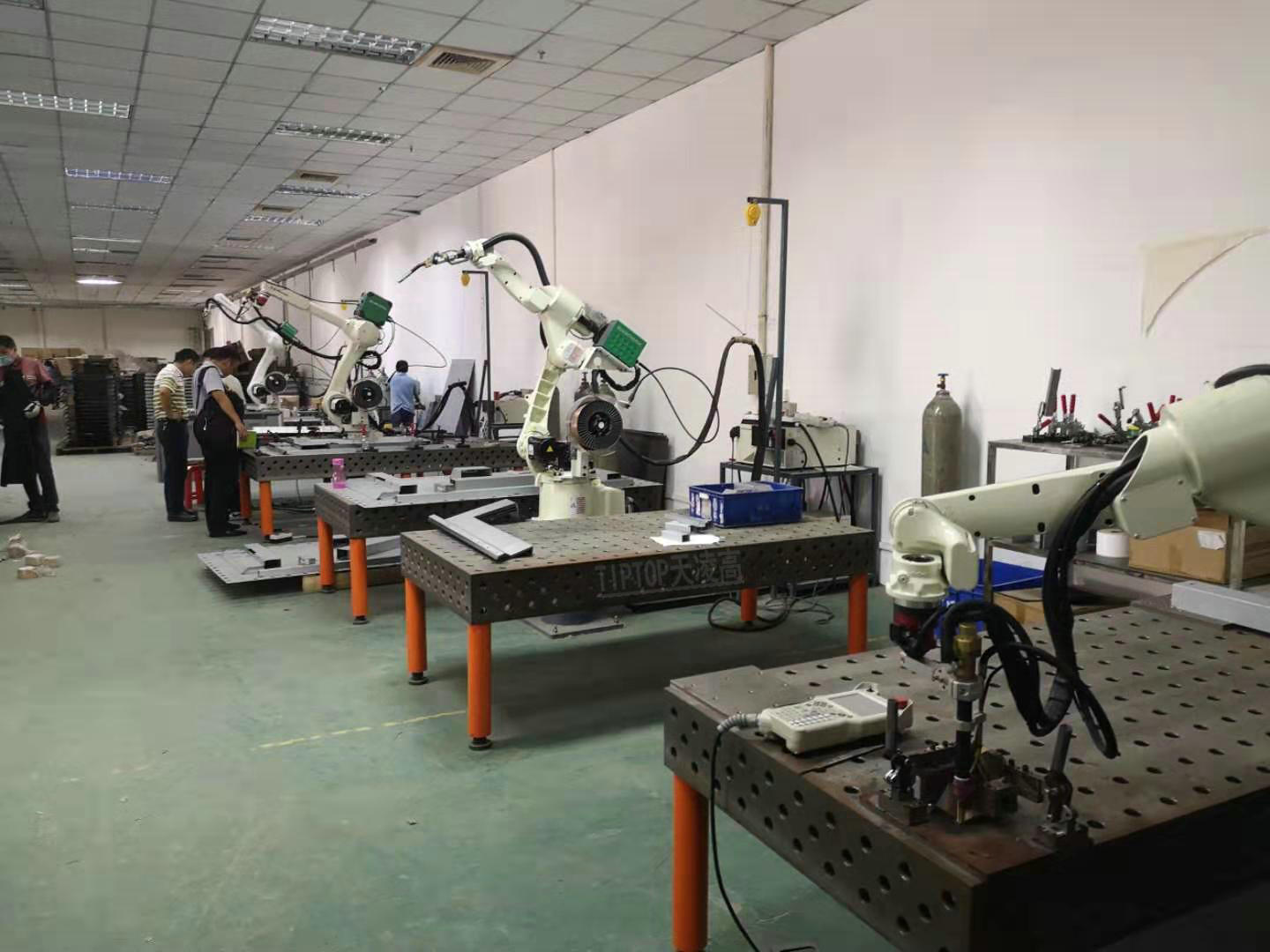 機(jī)器人焊接組合工裝